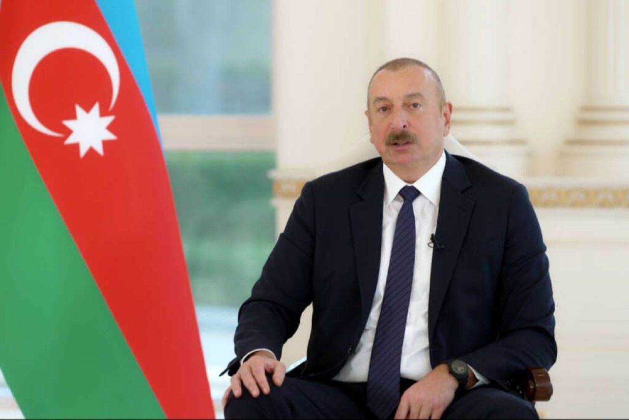 Azerbaycan lideri İlham Aliyev, Kazakistan'da düşen yolcu uçağıyla ilgili 'Rusya gerçeğini' açıkladı - 1. Resim