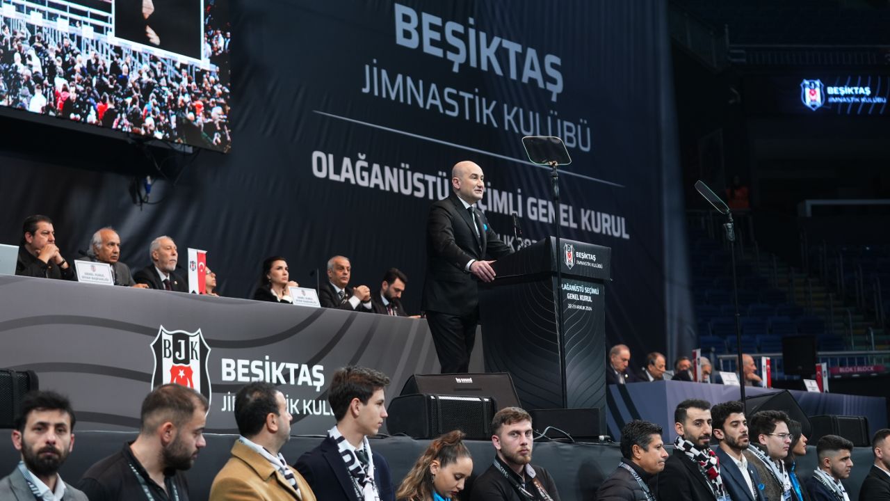 Beşiktaş kongresinde Galatasaray'a 'FETÖ' göndermesi: Maklubecilerle uğraşmayın