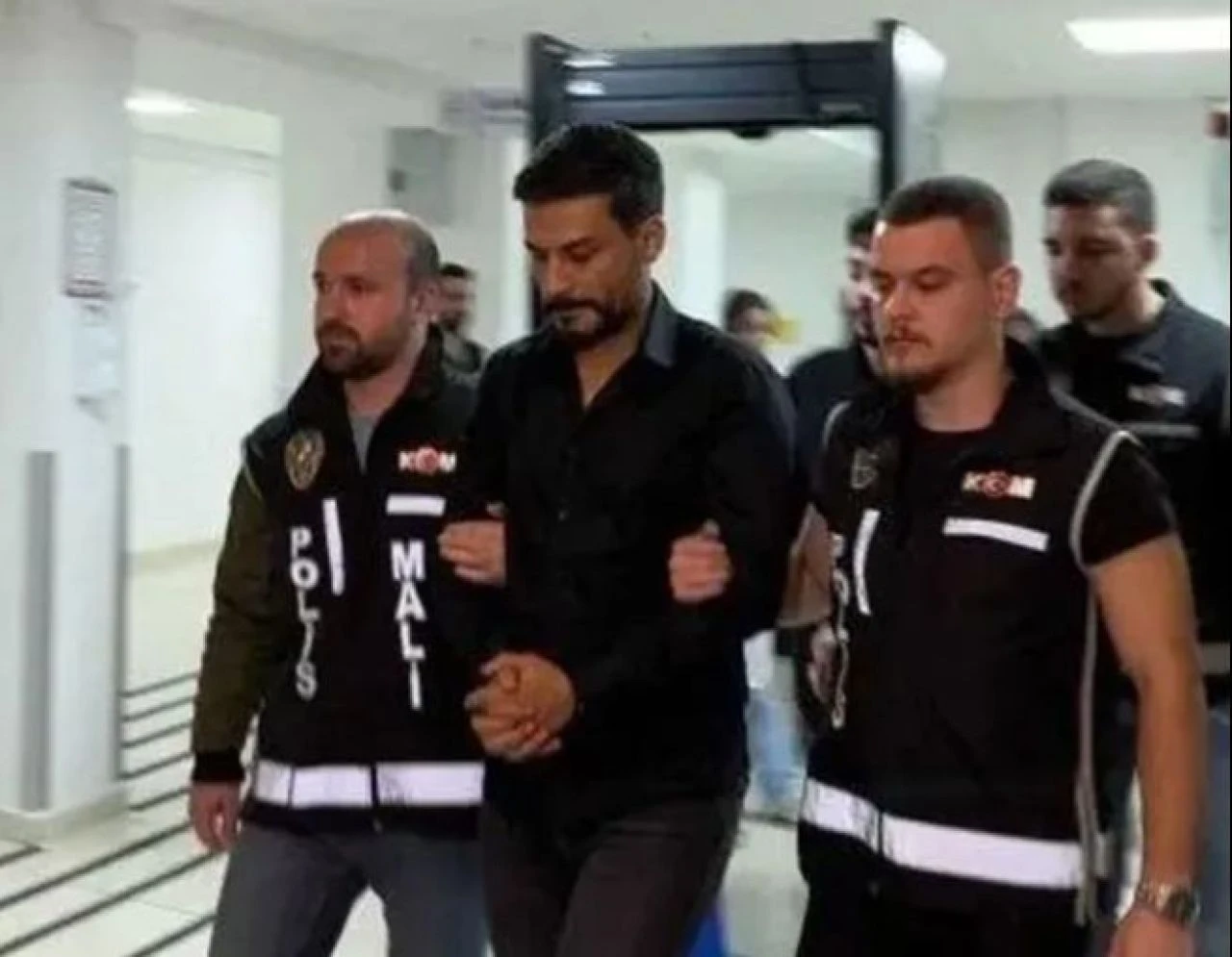 Dolandırıcılıkla suçlanan Engin Polat'tan şaşırtan savunma! Aylık gelirini açıkladı, duyanlar şoke oldu