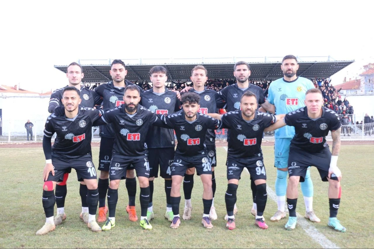 Eskişehirspor maçı bugün saat kaçta, hangi kanalda? Mezitli 33 Spor'u kendi evinde ağırlayacak - 1. Resim