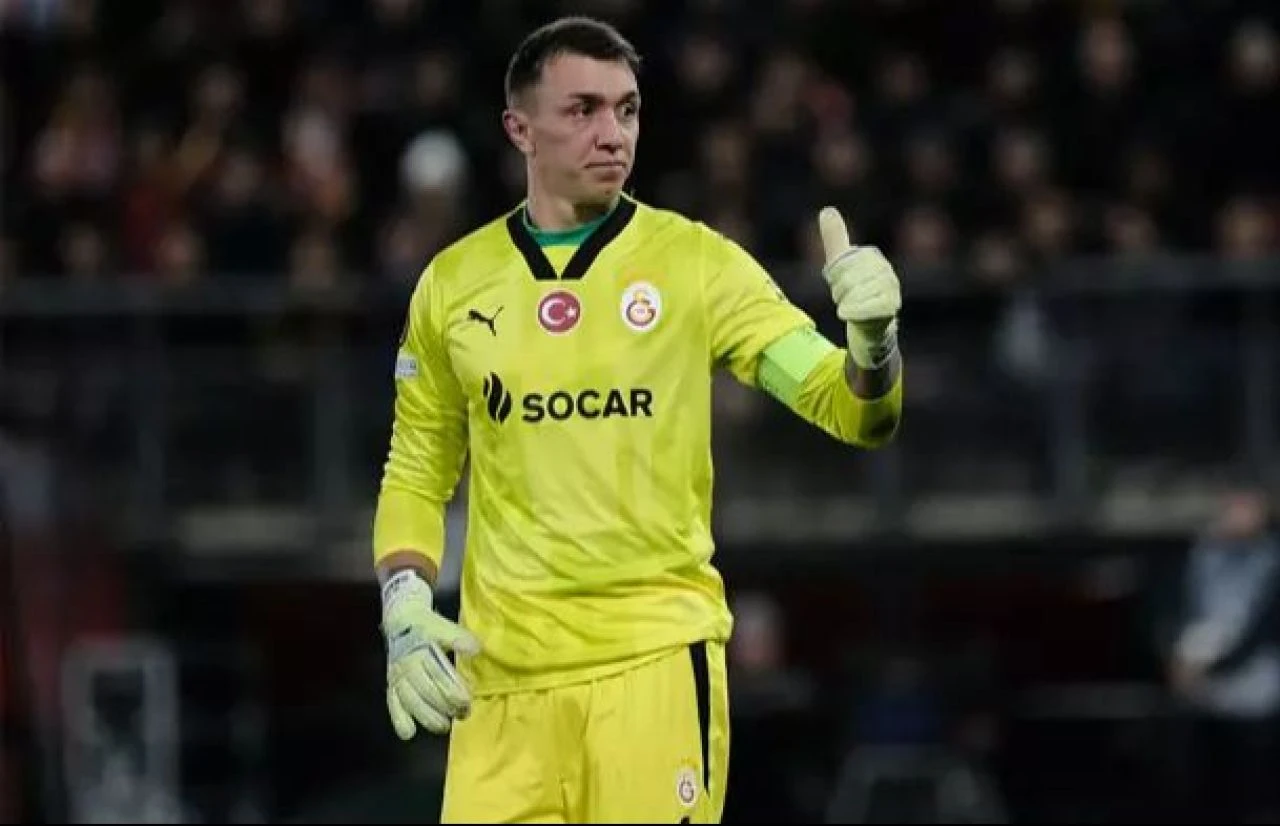 Galatasaray'da Fernando Muslera sürprizi: Yönetim kararını verdi - 2. Resim