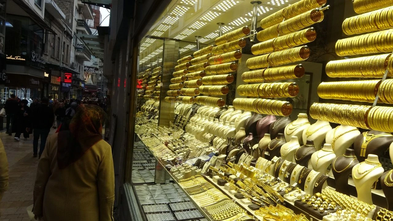 Yatırımcı altın fiyatının 2024 performansından memnun! Kuyumcular ise isyanda - 4. Resim