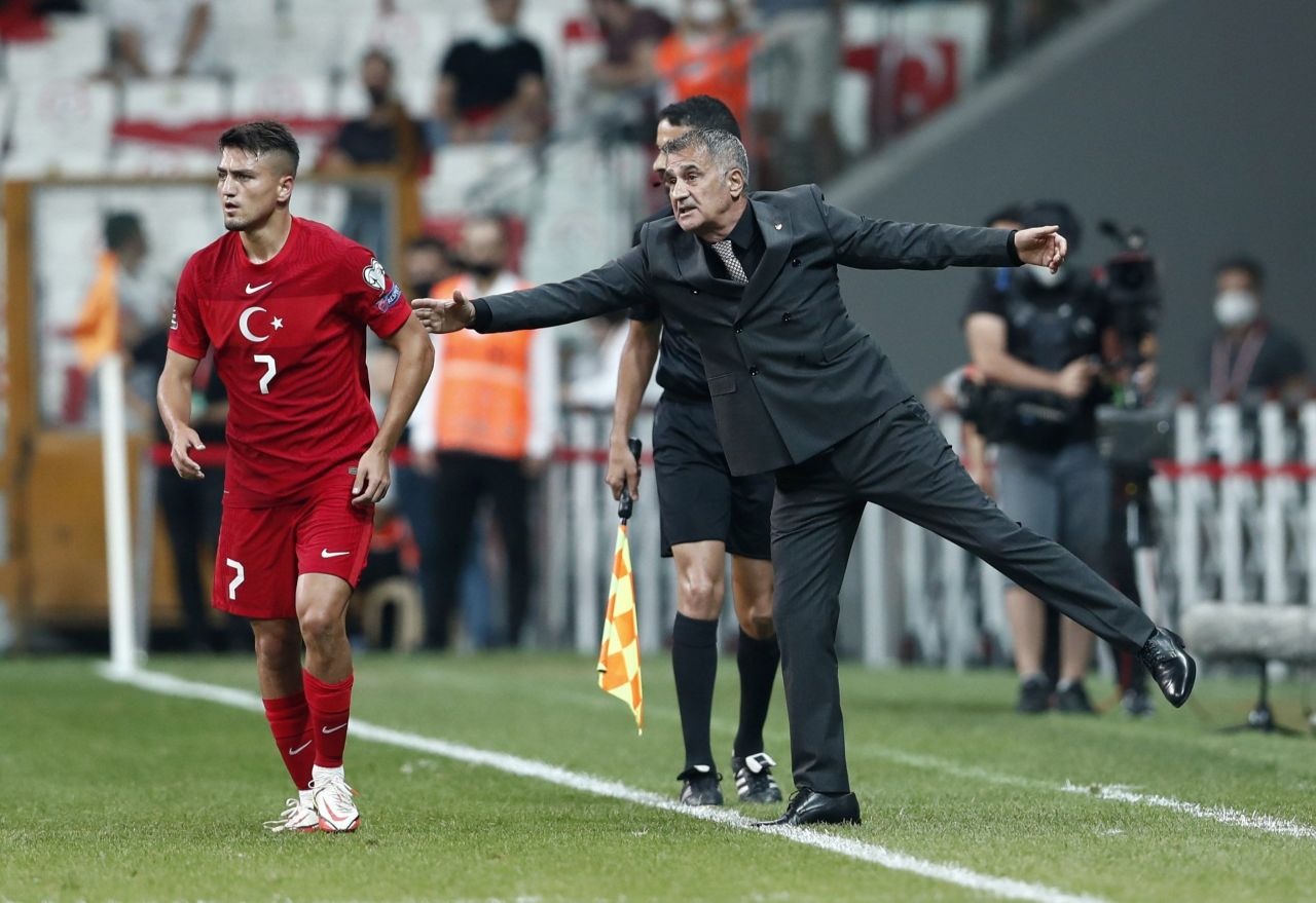 Fenerbahçe'de gözden çıkarılmıştı! Cengiz Ünder ezeli rakibe gidiyor - 1. Resim