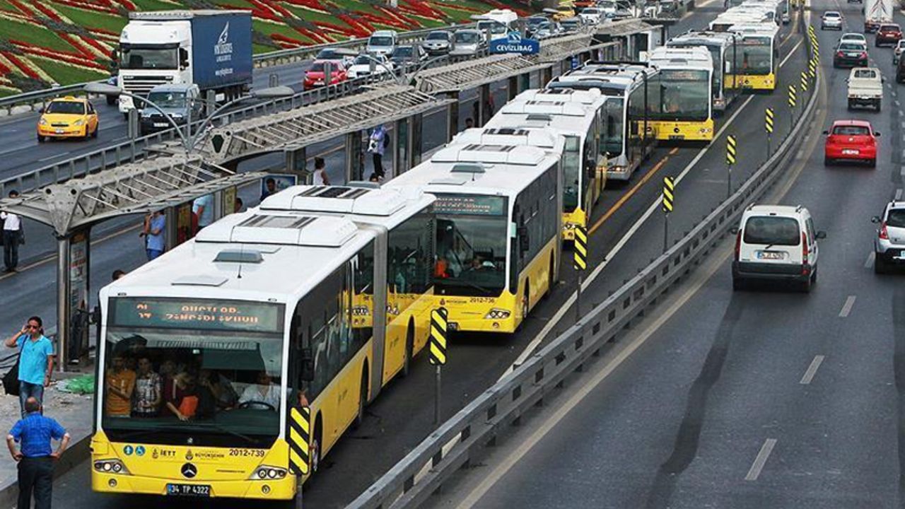 İBB yılbaşı tedbirlerini tek tek sıraladı! Metrolar 24 saat çalışacak, toplu taşıma ücretsiz olacak