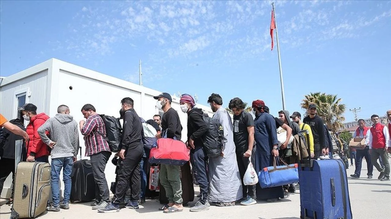 İçişleri Bakanı Ali Yerlikaya 'İlk kez açıklıyorum' diyerek duyurdu: Suriye'ye kaç kişi geri döndü? - 2. Resim