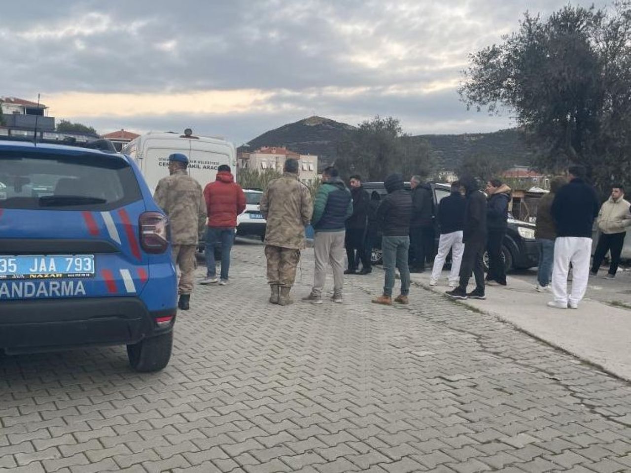 İzmir'de şüpheli kadın ölümü: Jandarma inceleme yaptı! - 2. Resim