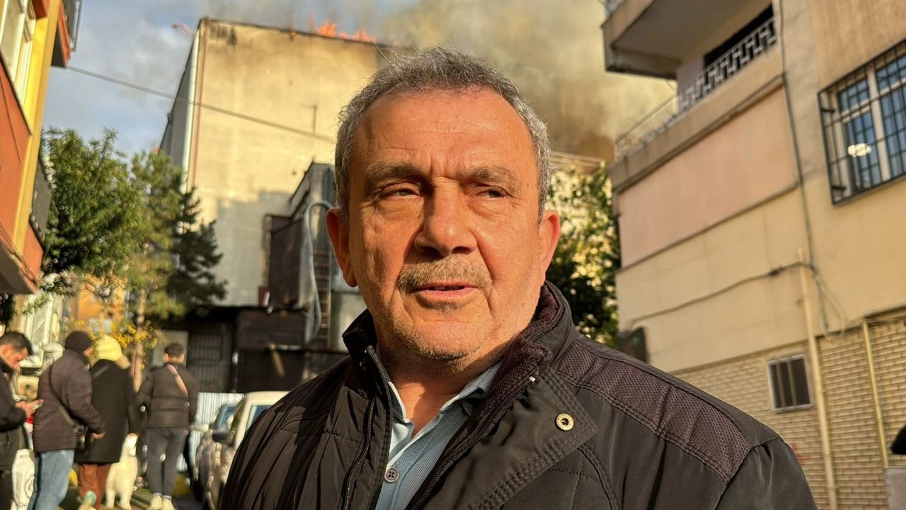 Mecidiyeköy'de büyük yangın! Duman gökyüzünü kapladı: İşçiler mahsur kaldı - 4. Resim