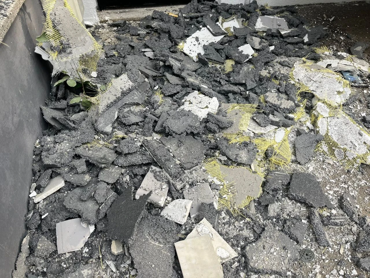 Aydın'da ilginç olay! Paralarını alamayan ustalar öyle bir şey yaptı ki... - 3. Resim