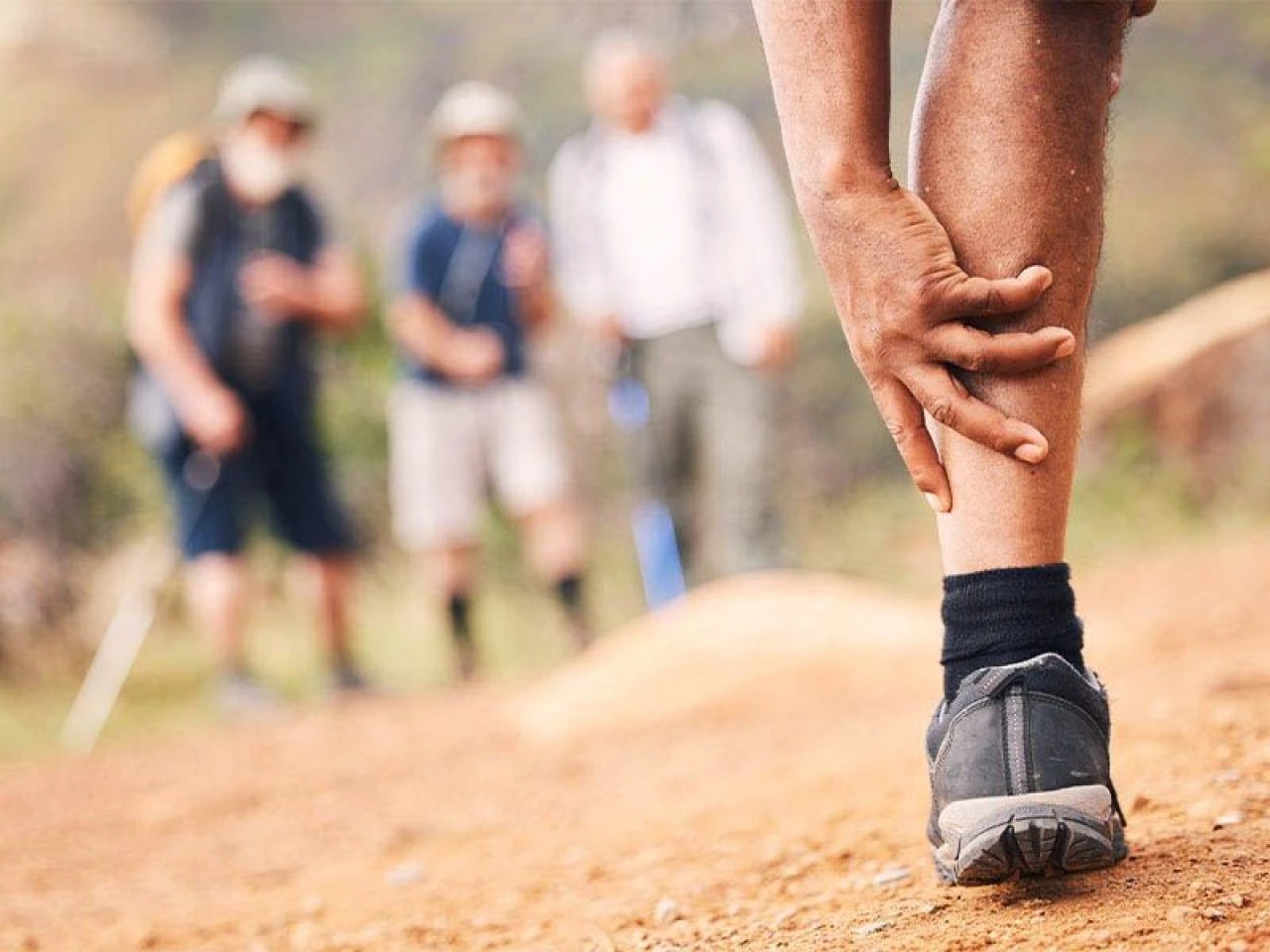 Bacak ağrısına iyi gelen doğal çözümler: Bacak ağrısına iyi gelen şeyler, yağlar ve yiyecekler neler?