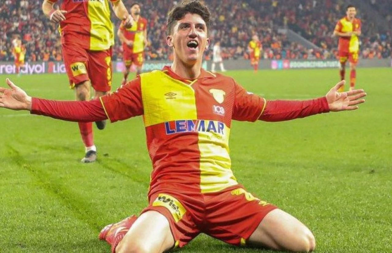 Süper Lig'de 2024 yılında en çok değer kazanan futbolcular belli oldu! Zirvede Beşiktaş'ın genç yıldızı Semih Kılıçsoy var - 4. Resim