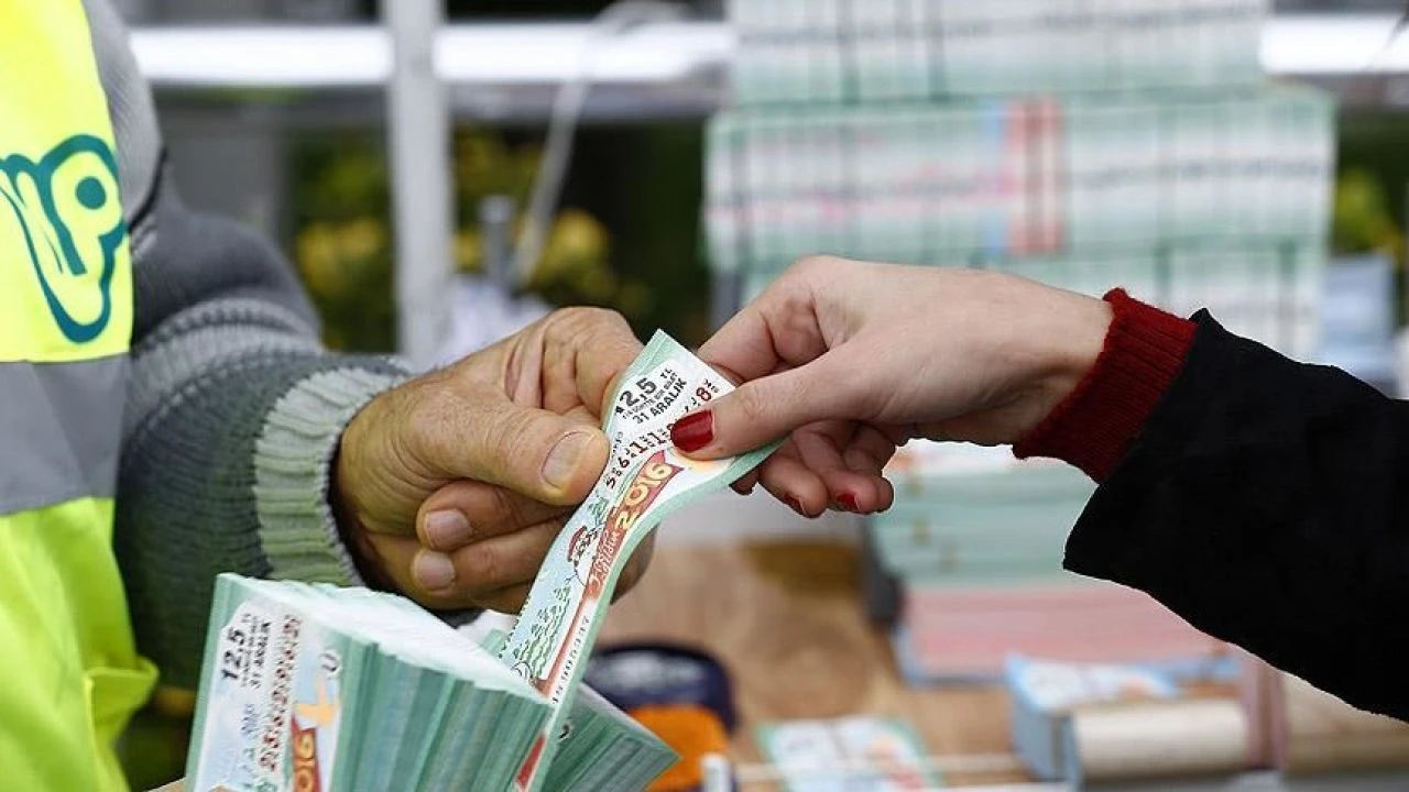 Teselli ikramiyesi nedir, ne anlama gelir? 2025 Milli Piyango yılbaşı çekilişi teselli ikramiyesi ne kadar? - 2. Resim