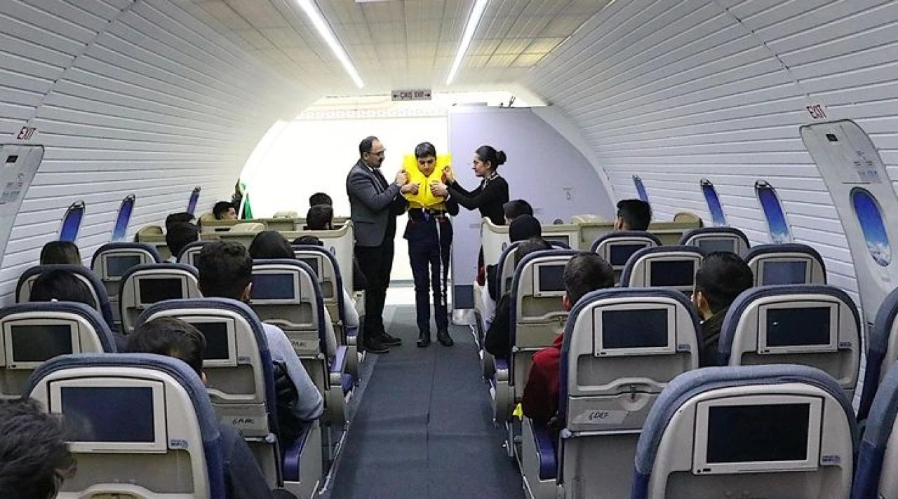 Uçakta yanlış hareketin bedeli ağır: 131 bin liraya kadar ceza - 2. Resim