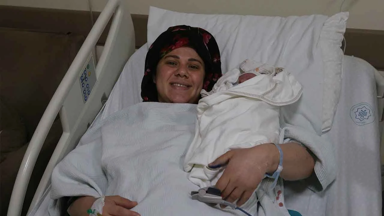 2025 yılının ilk bebekleri dünyaya gözlerini açtı - 5. Resim