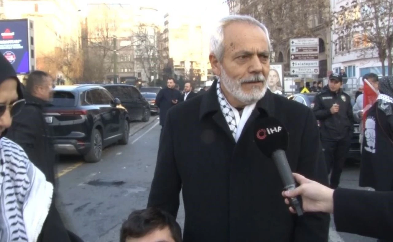 Galata Köprüsü'nde tarihi buluşma! Yüz binlerce kişi Gazze için yürüdü: Tüyleri diken diken eden anlar - 11. Resim