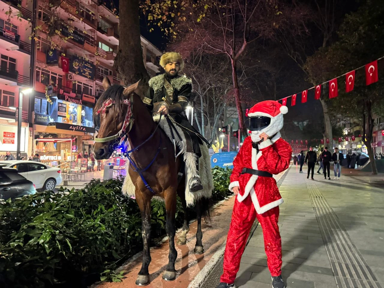 Hoşgeldin 2025! Türkiye yeni yıla böyle 'merhaba' dedi - 3. Resim