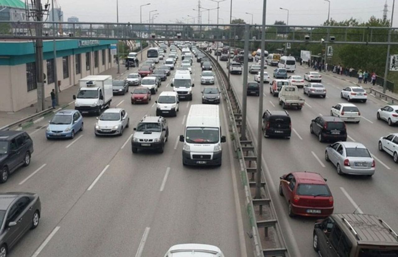 Araç sahiplerine kötü haber! Tescil ücretlerine zam yapıldı: İşte yeni fiyatlar - 2. Resim