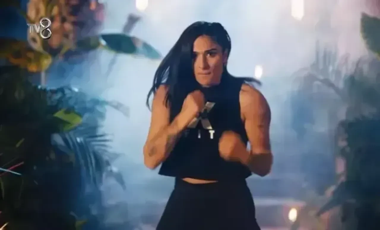 Survivor 2025 Dilşah Kurt kimdir nereli? Survivor 2025 Gönüllüler Takımında yarışıyor - 2. Resim