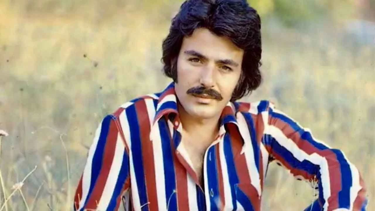 Ferdi Tayfur'un sevenleri hastane önüne akın etti! Yüzlerce kişi şarkılarıyla uğurladı...