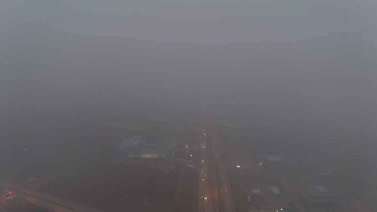 Güneşin sis denizi üzerindeki parıltısı: Havadan çekilen kartpostallık görüntüler