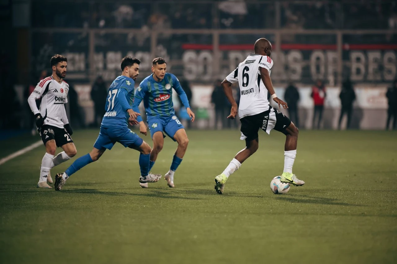 Rizespor Beşiktaş maçı kaç kaç bitti? Ferdi Tayfur’dan Hatıran Yeter şarkısı çaldı - 1. Resim