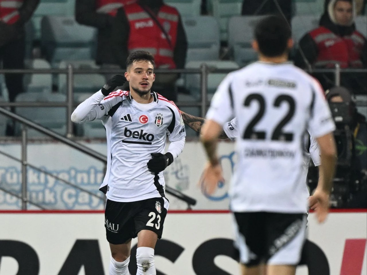 Rizespor Beşiktaş'ı 2-1 mağlup etti! - 2. Resim
