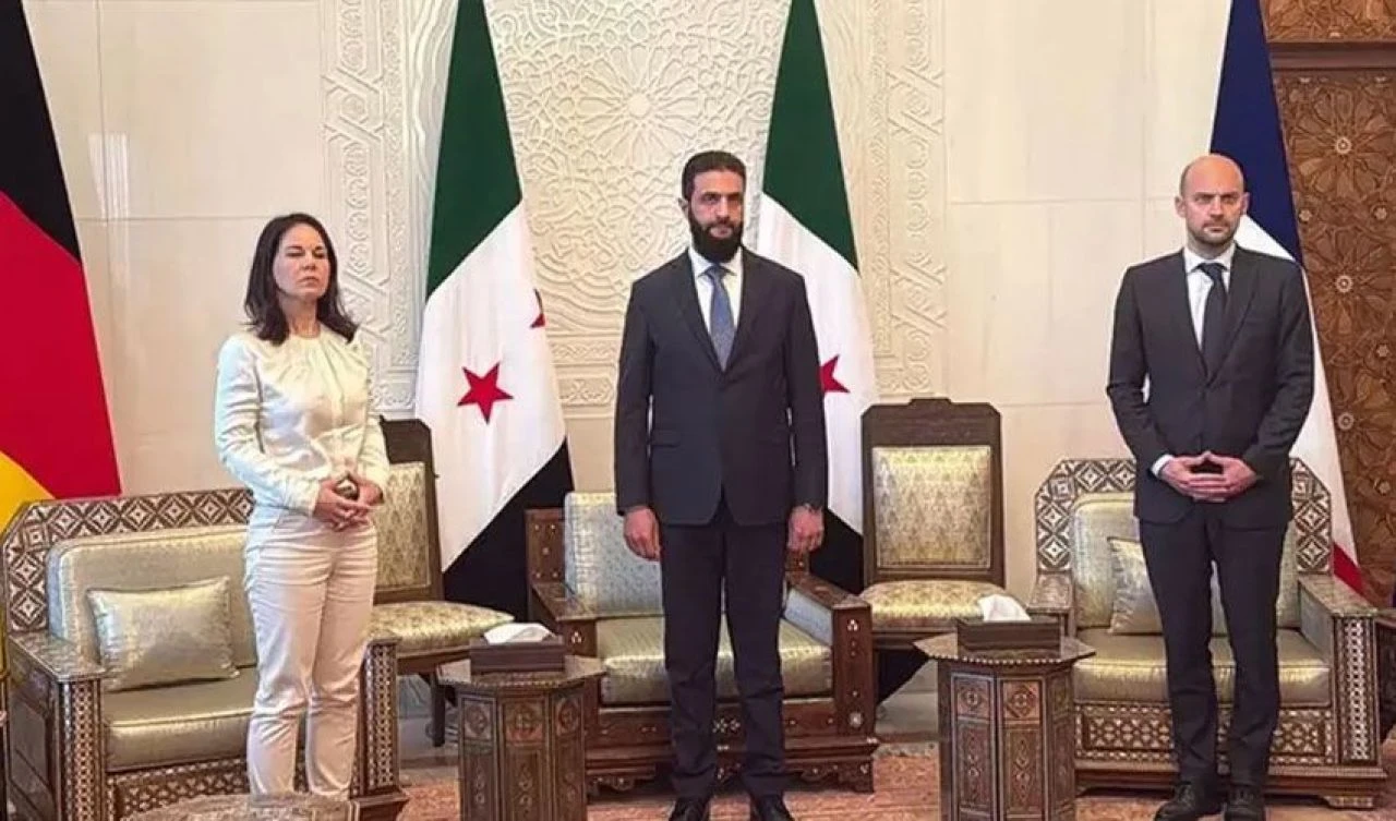 Suriye lideri Ahmed el-Şara, Almanya ve Fransa dışişleri bakanlarını kabul etti! O detay dünyanın dikkatini çekti - 1. Resim