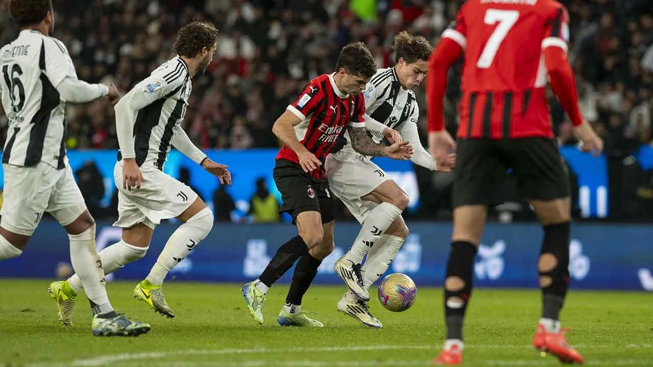 Kenan Yıldız'ın golü Juventus'a yetmedi: Milan finale adını yazdırdı