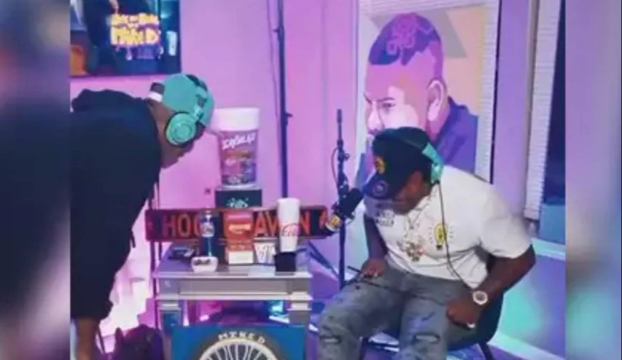 ABD'li rapçi podcast yayınında kazara kendini vurdu! - 1. Resim