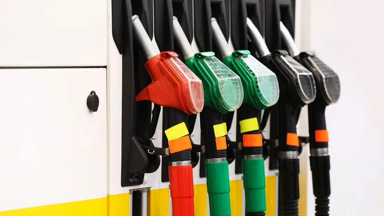 Pompalarda ateş yandı! Akaryakıt fiyatlarına yılın ikinci zammı yolda! Benzin, motorin ve LPG'de tabela sil baştan - 5. Resim