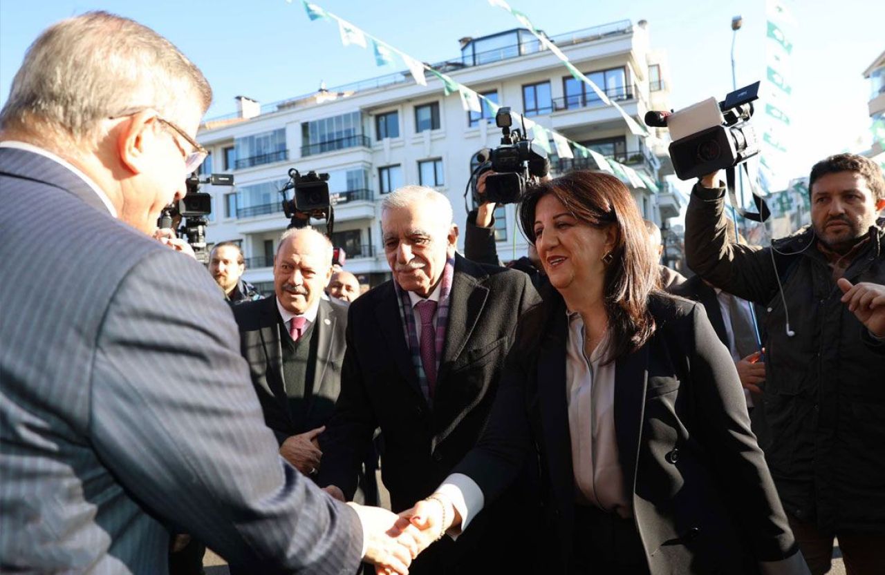 İmralı'dan sonra yeni hamle: DEM Parti Selahattin Demirtaş'ı ziyaret edecek - 1. Resim