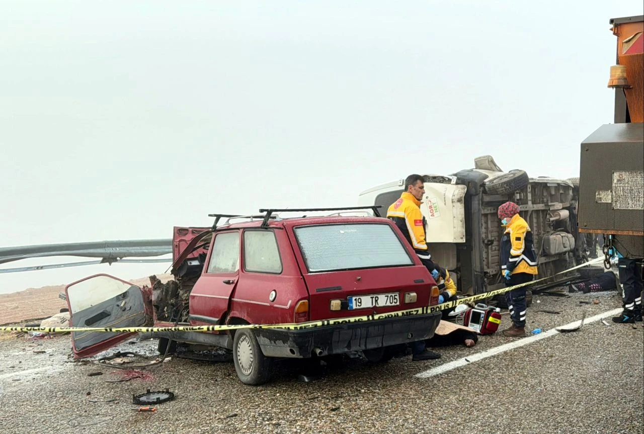 Kırşehir'de katliam gibi kaza: Çok sayıda ölü ve yaralı var - 2. Resim