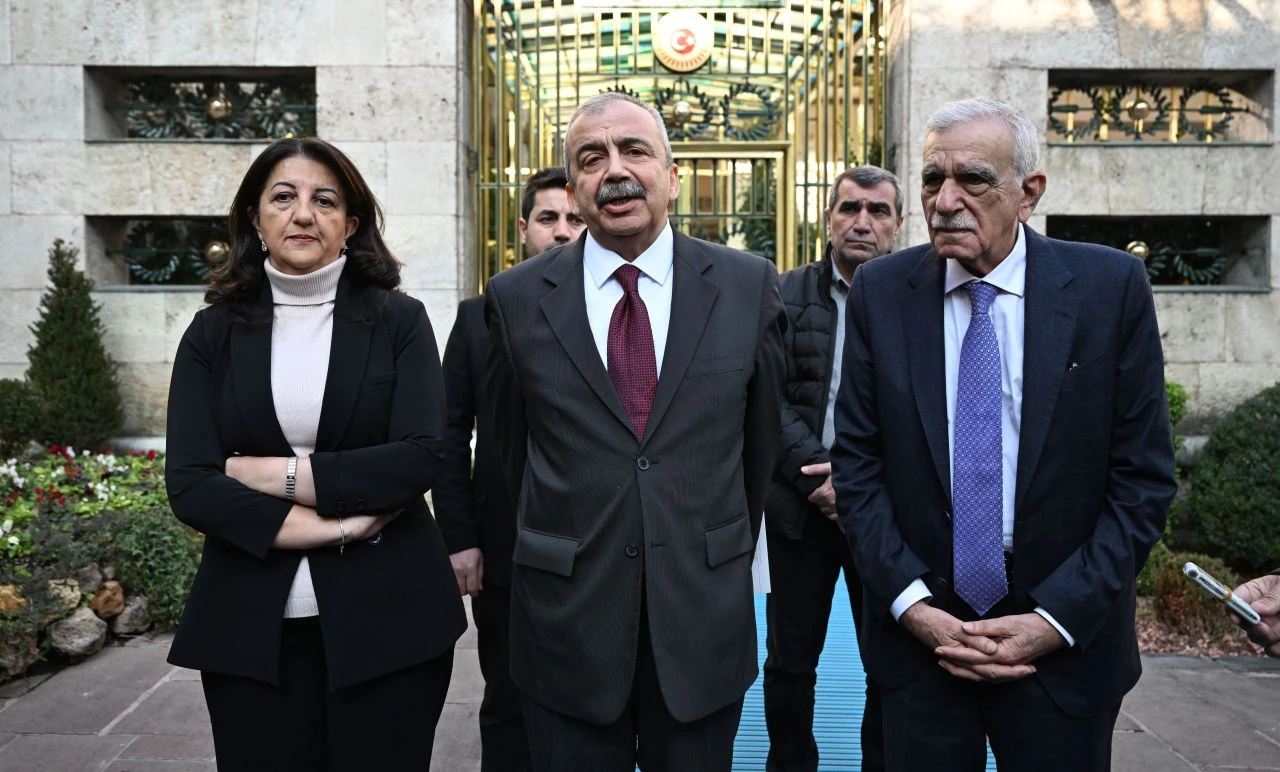 TBMM'de İmralı trafiği: DEM Parti'den AK Parti'ye kritik ziyaret: Olumlu şekilde sohbet etik - 6. Resim