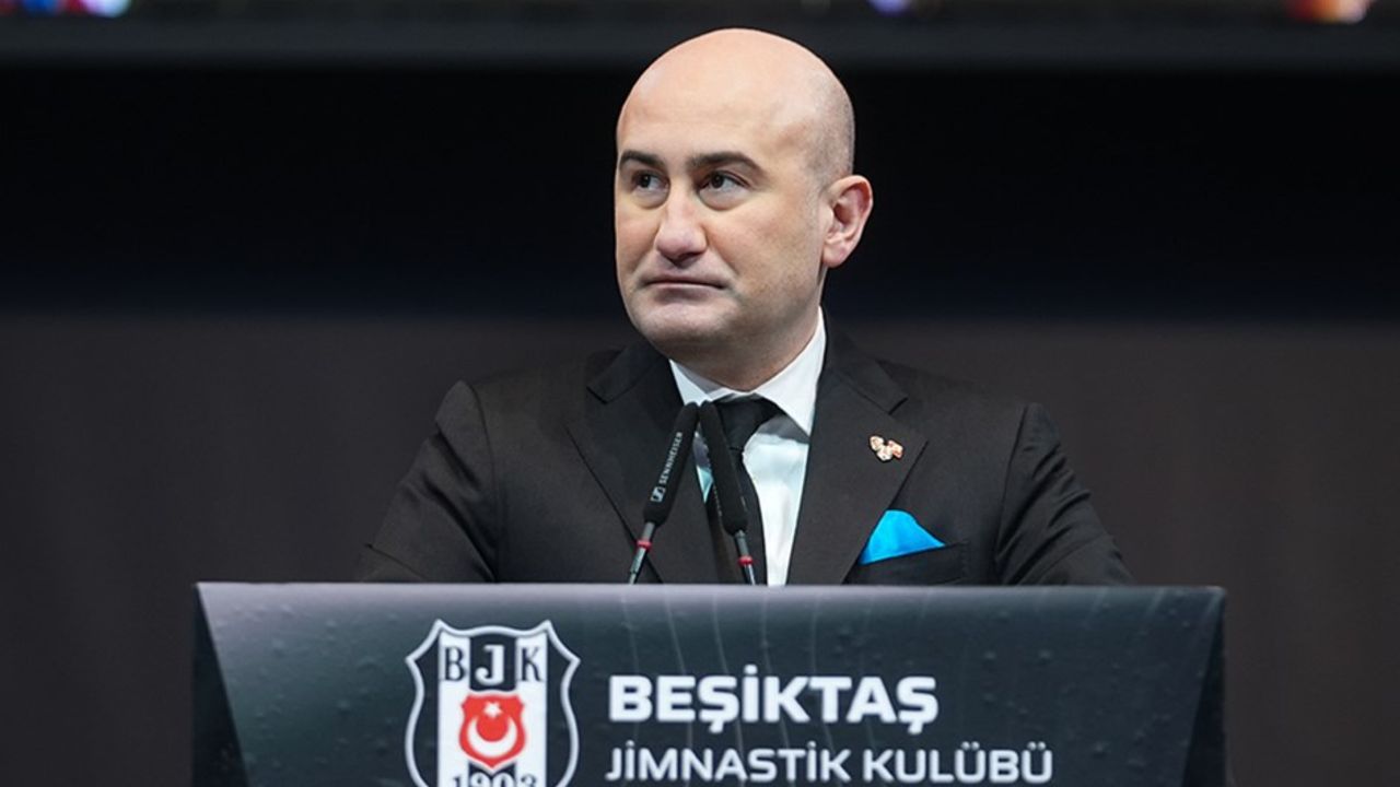 Beşiktaş Hüseyin Yücel'i KAP'a bildirdi!