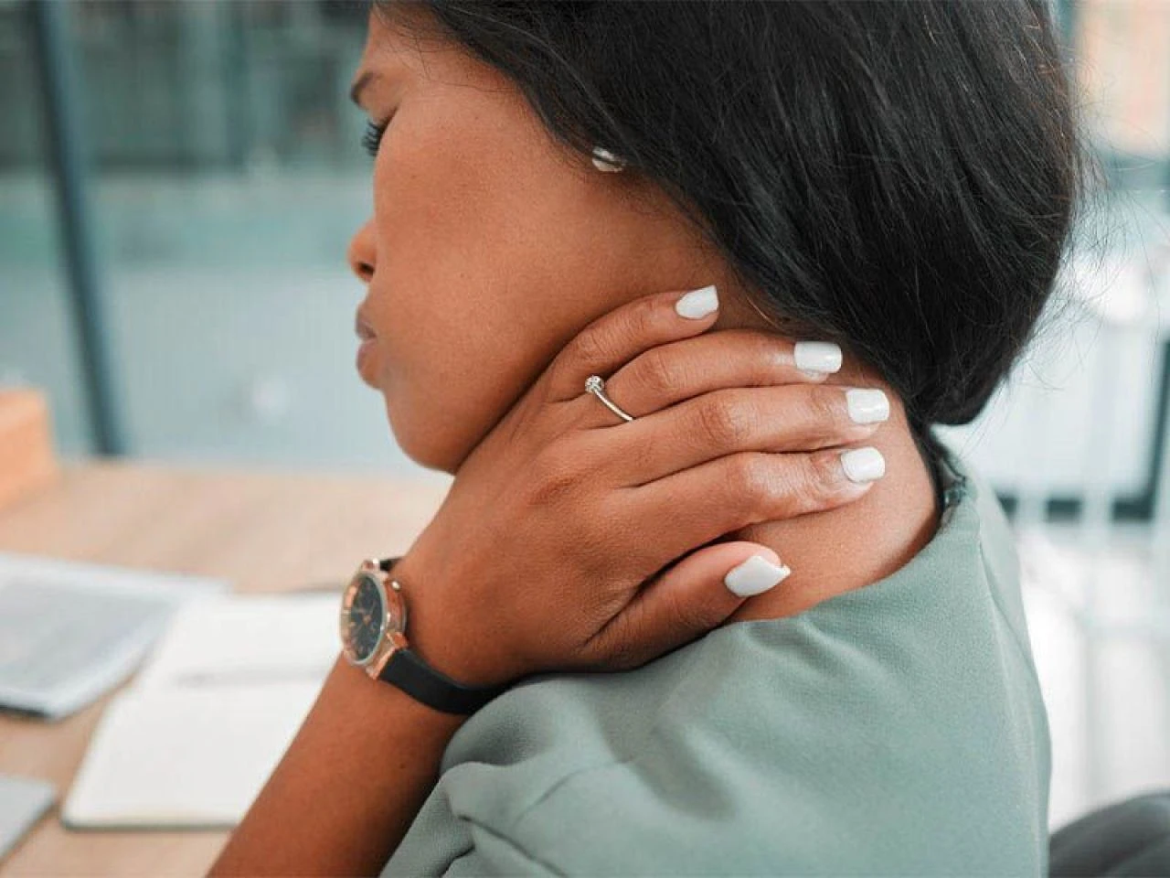 Boyun fıtığı neden olur, en hızlı nasıl geçer? Boyun fıtığı ağrısına ne iyi gelir? - 4. Resim