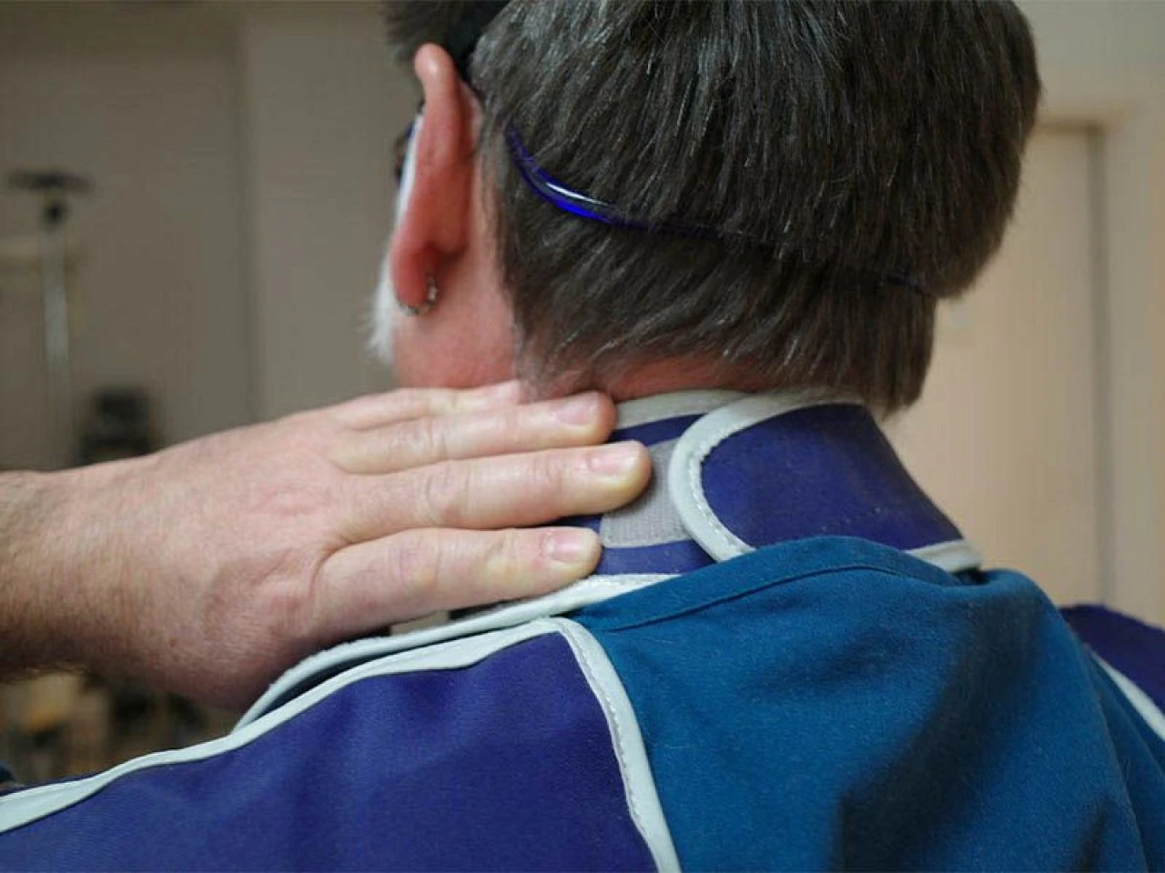 Boyun fıtığına iyi gelen doğal çözümler: Evde boyun fıtığı ağrısına iyi gelen hareketler, bitkiler ve yağlar neler? - 3. Resim