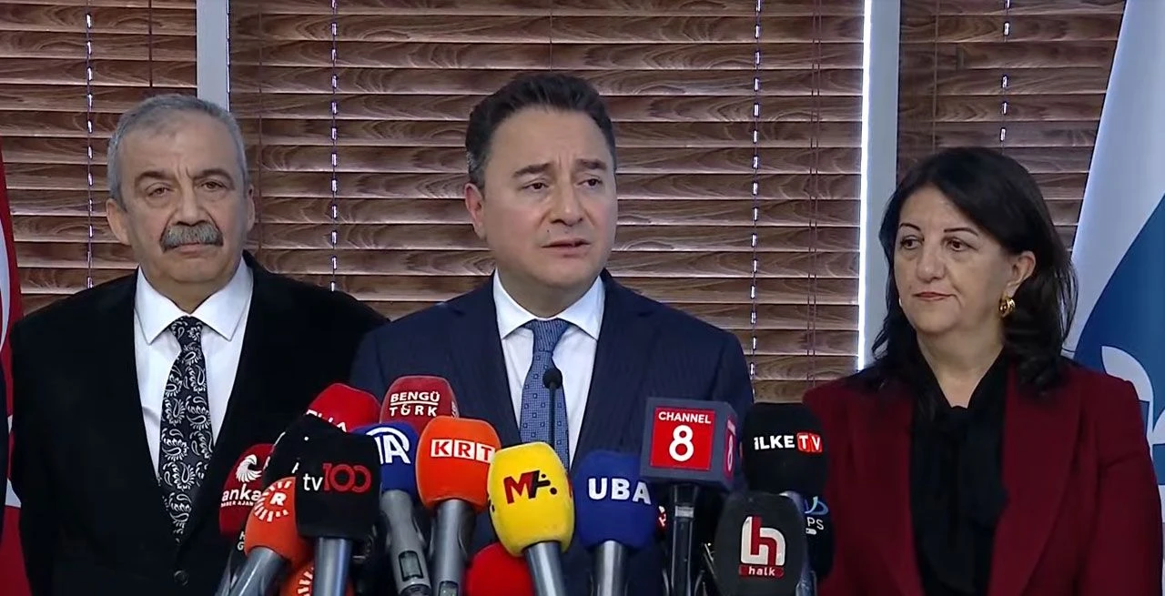 DEM Parti'den CHP ve DEVA'ya ziyaret: Özgür Özel 'komisyon' önerdi, Ali Babacan Erdoğan'a çağrı yaptı - 6. Resim