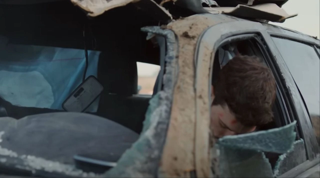 Hudutsuz Sevda Zeynep öldü mü? Hudutsuz Sevda Miray Daner diziden ayrılıyor mu? - 5. Resim