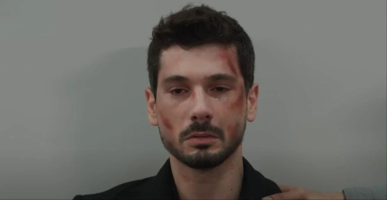 Hudutsuz Sevda Zeynep öldü mü? Hudutsuz Sevda Miray Daner diziden ayrılıyor mu? - 1. Resim