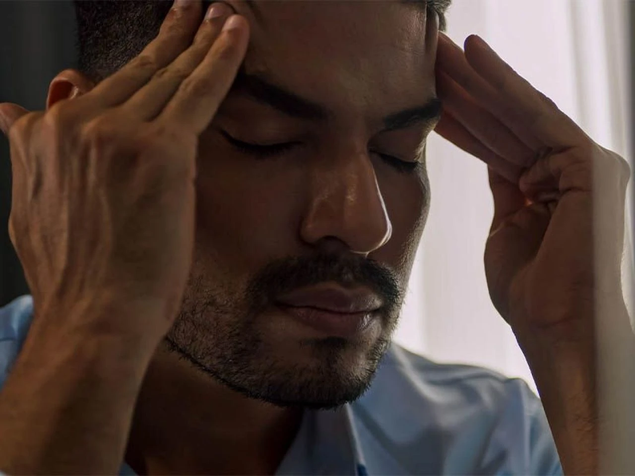 Migren neden olur, en hızlı nasıl geçer? Migren ağrısına ne iyi gelir?