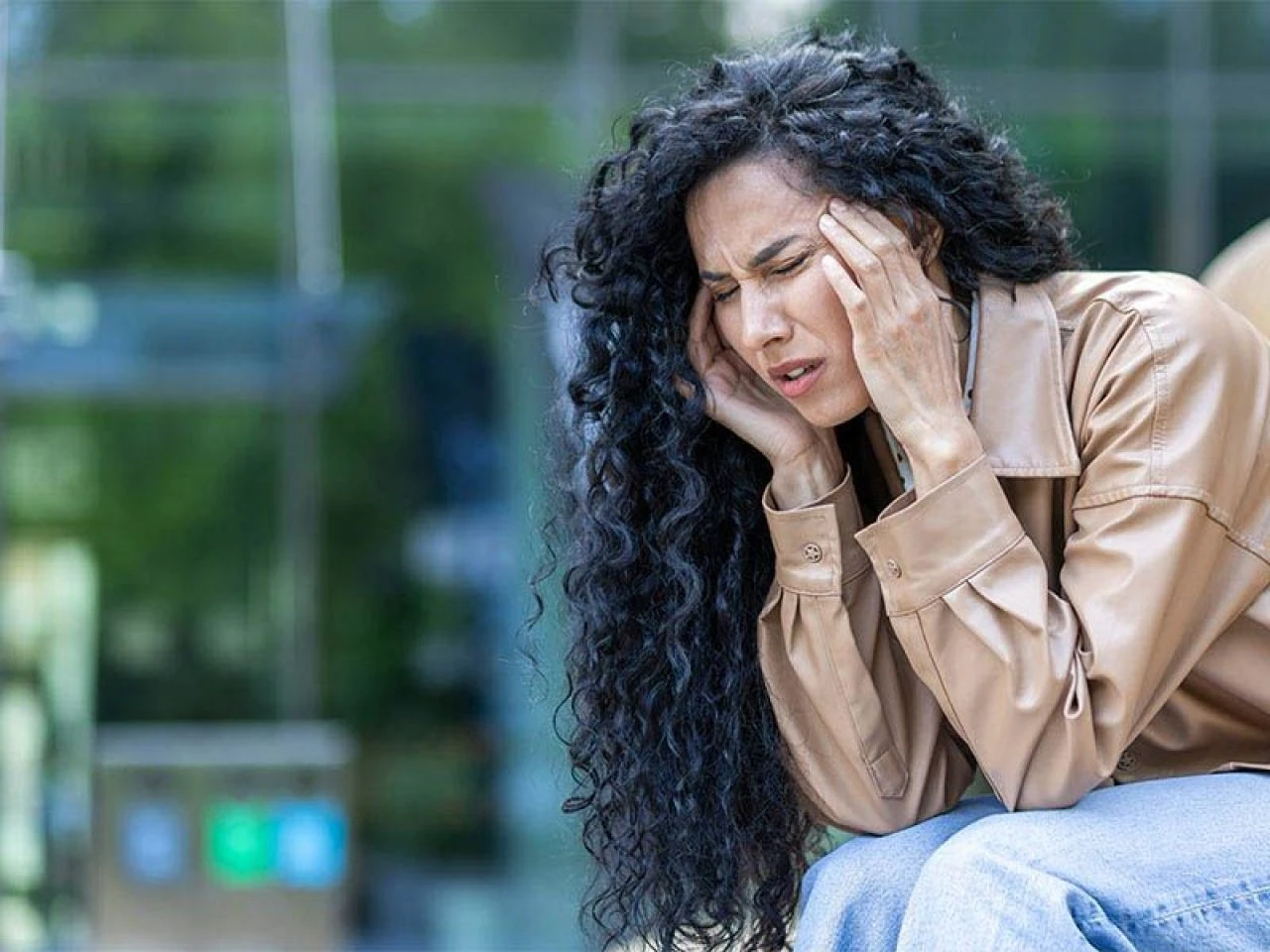 Migren neden olur, en hızlı nasıl geçer? Migren ağrısına ne iyi gelir?