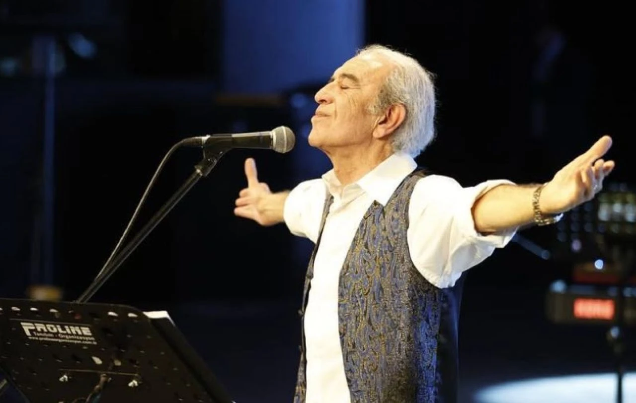 Edip Akbayram öldü mü, yaşıyor mu? Hastaneye kaldırılması üzerine son hali araştırıldı - 2. Resim