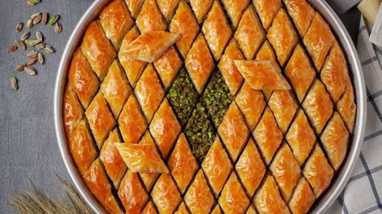 Gıda skandalında yeni liste ifşalandı! Baklavadan öyle bir şey çıktı ki...