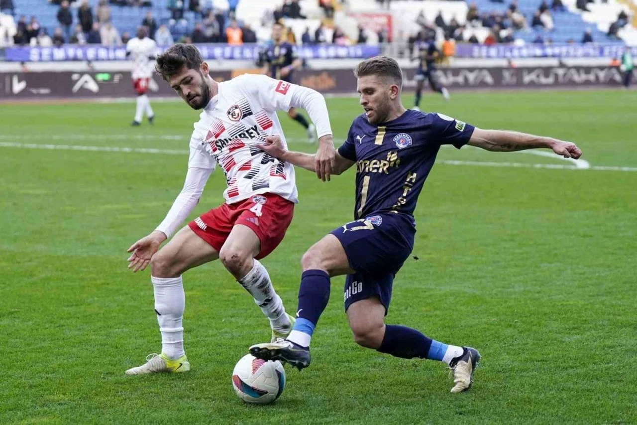 Kasımpaşa-Fenerbahçe maç kadrosu, muhtemel 11! Sarı-lacivertlilerde üç eksik var - 2. Resim