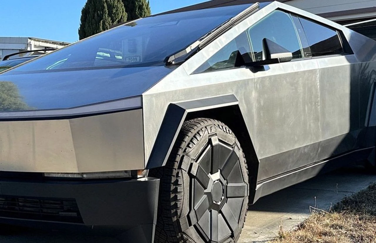 Musk sessizliğe büründü! Tesla’nın otomatik park özelliği ABD’de inceleme altında - 2. Resim