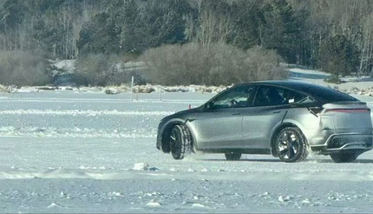 Yeni Tesla Model Y ilk kez kamuflajsız görüntülendi: Tasarımı Çin'in popüler SUV'sini andırıyor - 3. Resim