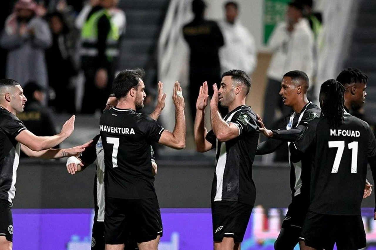 Al Ahli-Al Shabab hangi kanalda? Fatih Terim ilk lig maçında çıkıyor - 2. Resim