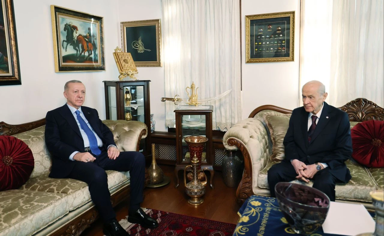 Erdoğan-Bahçeli görüşmesinin perde arkası ortaya çıktı: Zirvede 'Öcalan' detayı dikkat çekti - 1. Resim