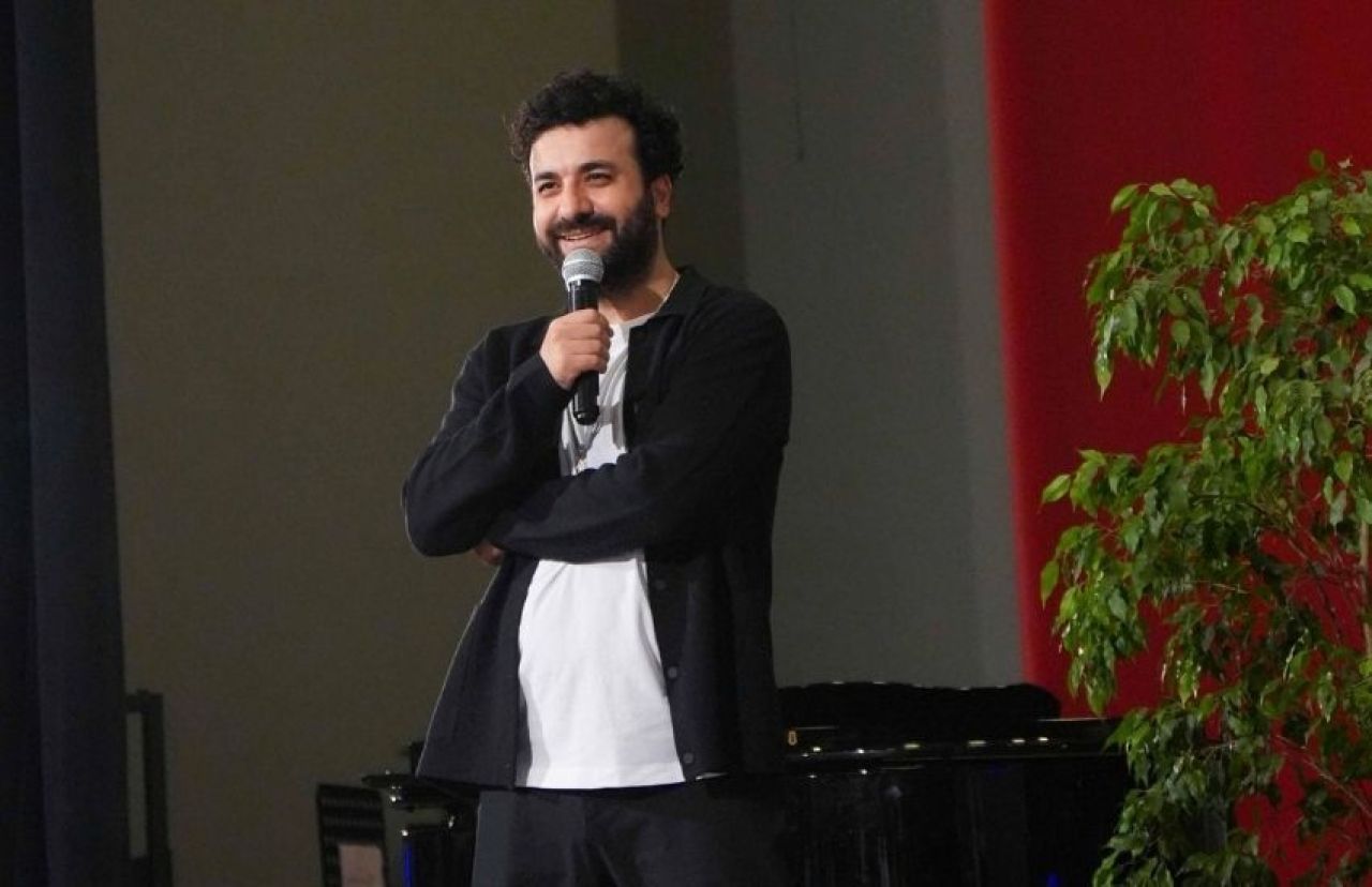 Hasan Can Kaya sevenlerini korkuttu! 8 gündür hastanede olduğu öğrenildi - 1. Resim