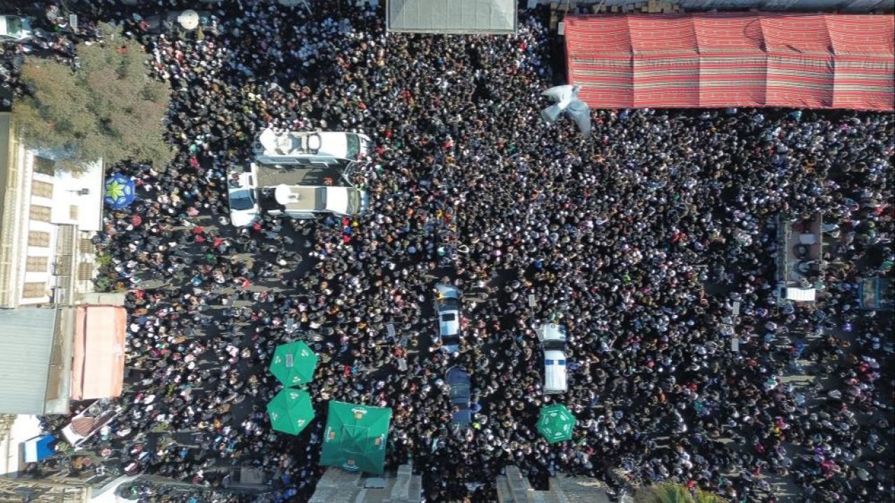 Son dakika | Şam Emevi Camii’nde izdiham! Ölü ve yaralılar var - 5. Resim