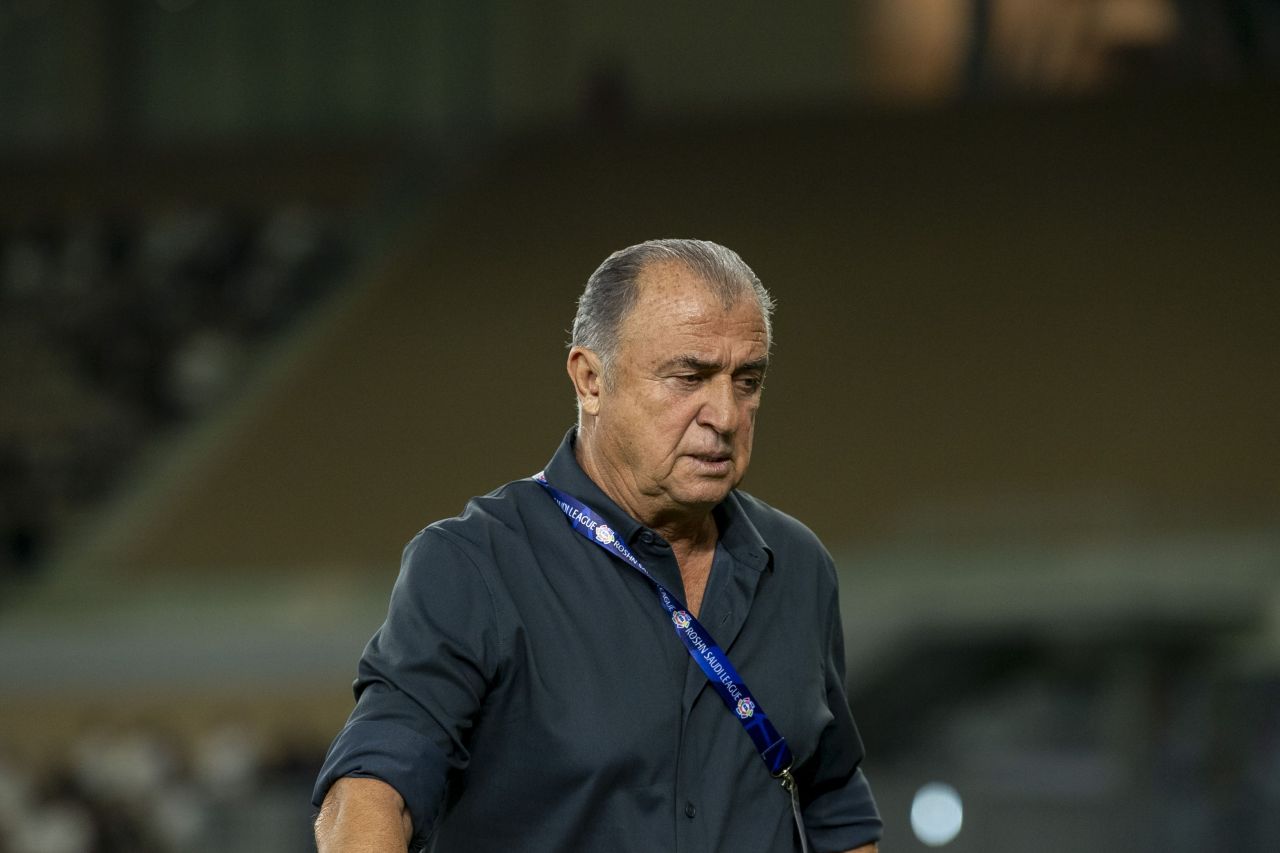 Suudi Arabistan Ligi'nde Türk derbisi: Fatih Terim'in Al Shabab macerası kötü başladı! - 1. Resim